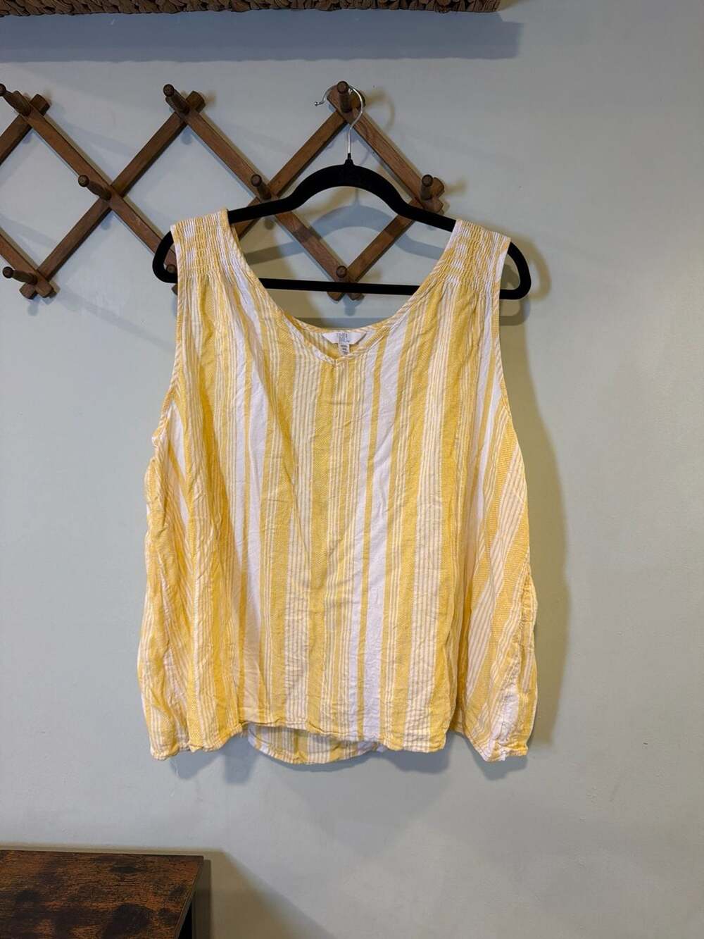 Time and Tru Yellow Striped Linen Blend Sleeveless V-Neck Top XXXL (22)